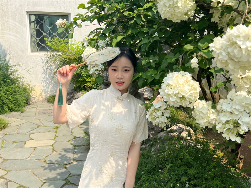 鲁云凤.png