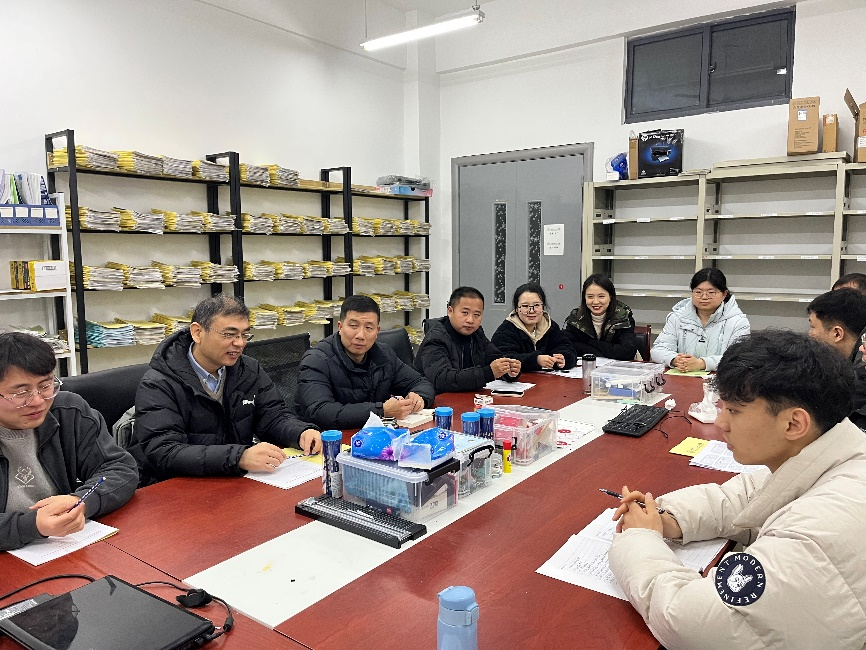 图为集体备课现场（二）.png