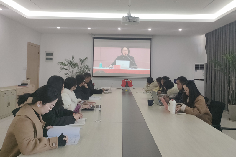 图为集中学习现场.jpg