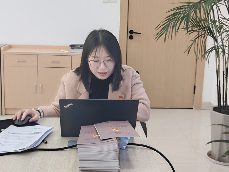 图为许羚培训_副本.jpg