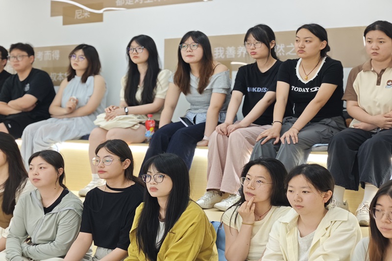图2分享会现场.jpg