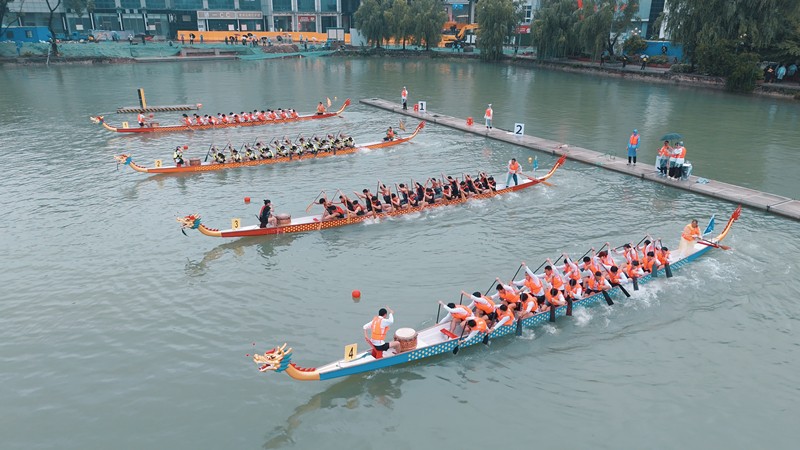 乘风破浪_副本.jpg