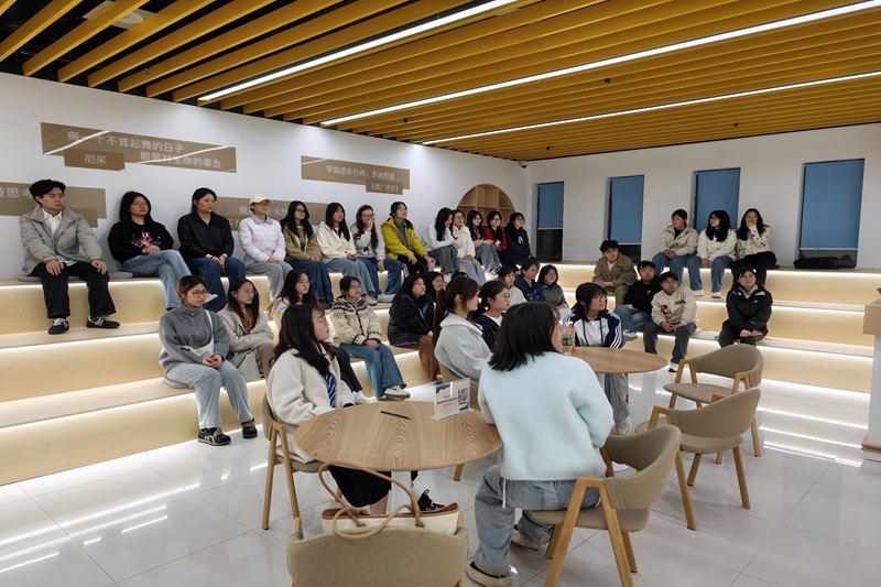 图为 经验分享会现场.jpg