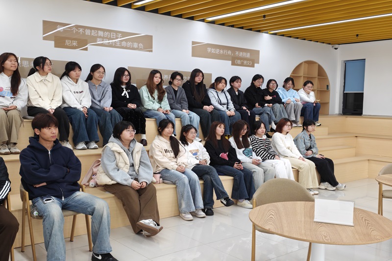 图为 活动现场.jpg