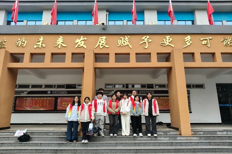 活动合照.jpg