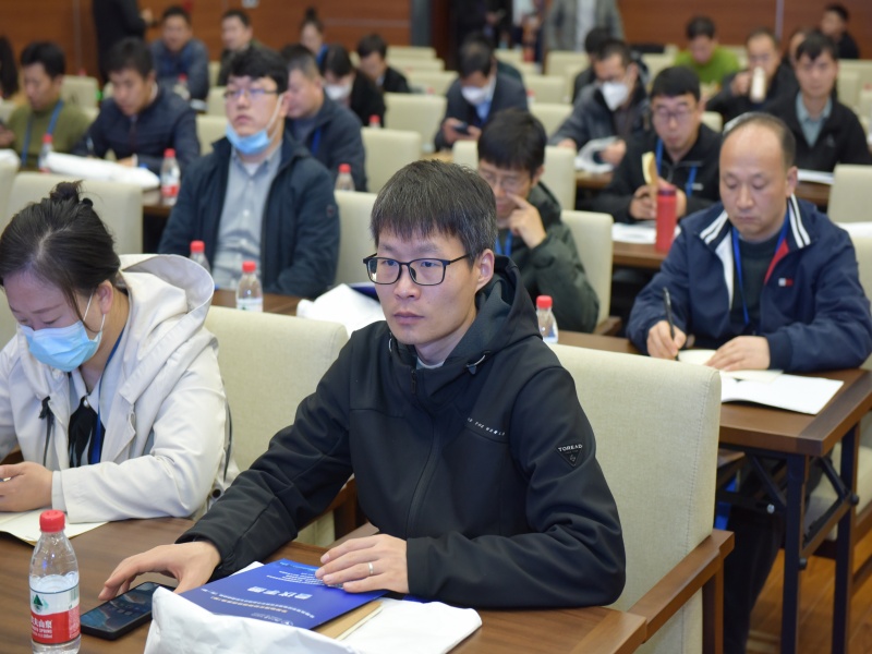 韩玉龙同志参加物理实验培训_副本.jpg