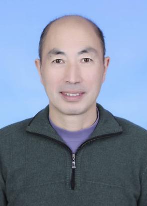 张爱朴证件照.jpg