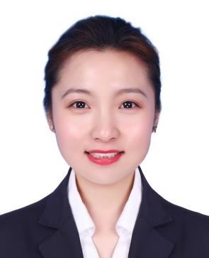 丁芊证件照_副本.jpg