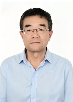王俊凯白底一寸照片.jpg