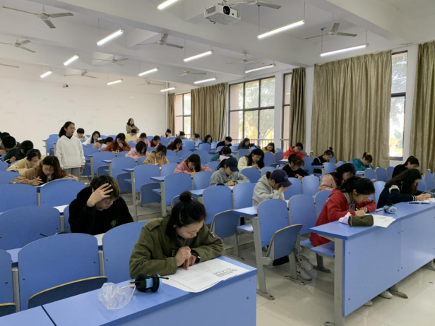 BQ}[469G9EXG(8_YB){48XG.png BQ}[469G9EXG(8_YB){48XG.png