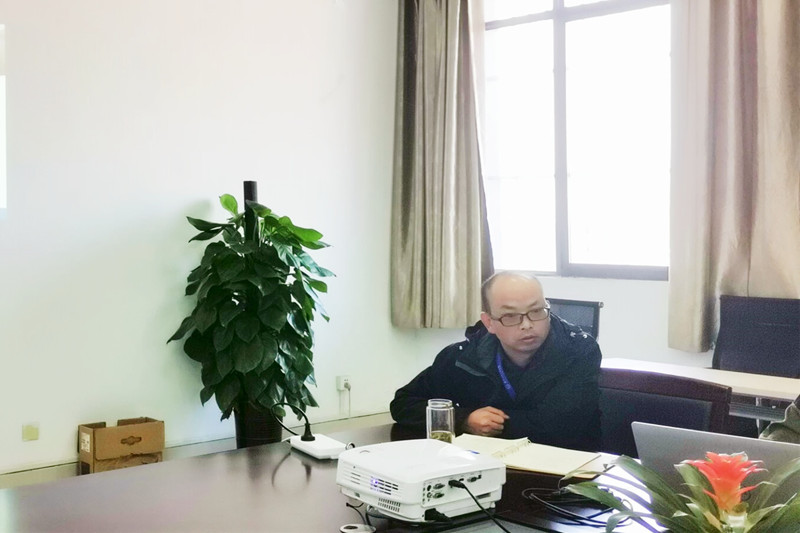 图为刘德胜总结讲话.jpg 图为刘德胜总结讲话.jpg